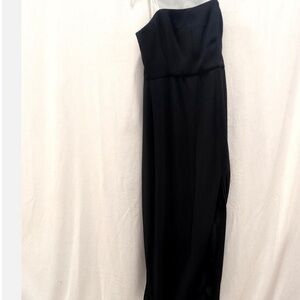 Halston size 8 Elegant Black Strapless Dress